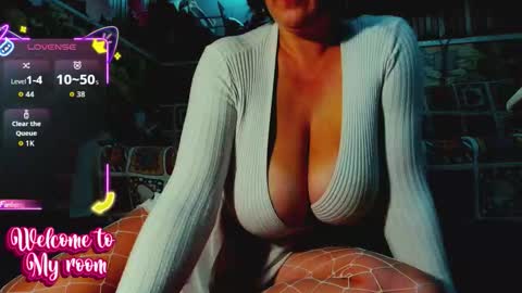 KatrineDenev online show from October 18, 9:30 pm