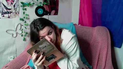 Katti online show from November 26, 6:04 pm