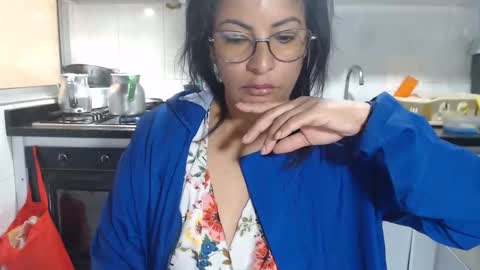 KattleyaGrey online show from September 26, 3:09 pm