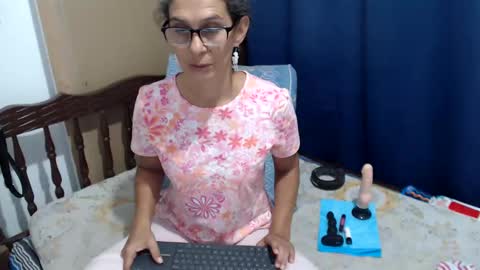 angel online show from October 26, 10:42 pm