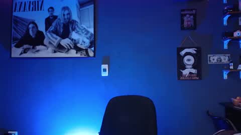Snapshot of kattze chatting on October 11, 1:32 am      online show from October 11, 1:32 am