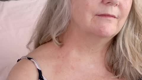 katy_nicole online show from May 19, 6:37 pm