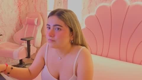 KatyBlondee  online show from November 30, 4:52 am