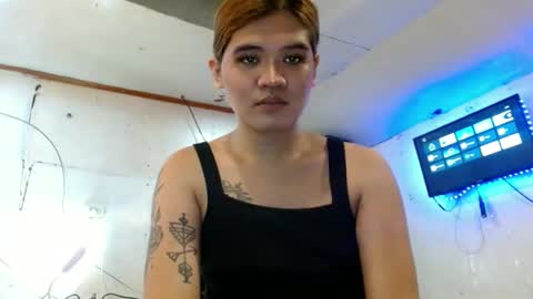 katykiat online show from May 6, 8:15 pm