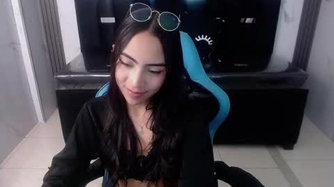 Snapshot of katyrider_a chatting on September 27, 2:04 pm katyrider_a online show from September 27, 2:04 pm