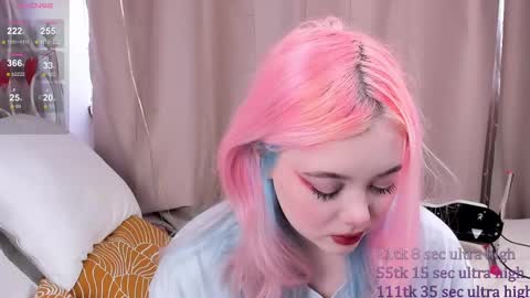 Yuki  online show from February 20, 9:00 am