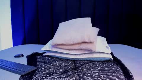 Kayla  online show from September 15, 2:07 pm