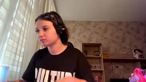 Mary online show from August 1, 9:55 am