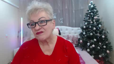 kaylesmoll online show from January 14, 7:55 pm