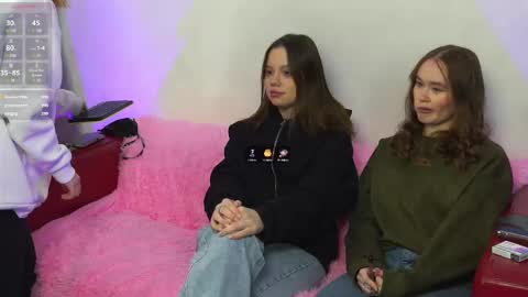 Snapshot of kebesheska chatting on February 25, 2:37 pm Seb Polly Roxy Jonny online show from February 25, 2:37 pm