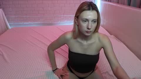 Seb Polly Roxy Jonny online show from October 24, 9:43 am