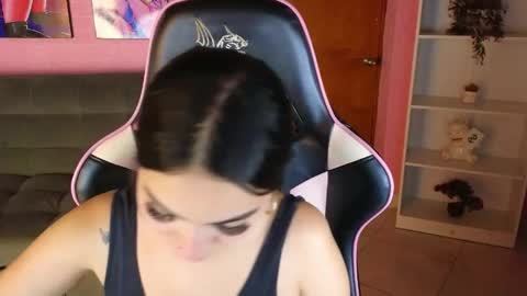 keeiity_moon online show from May 7, 1:40 pm