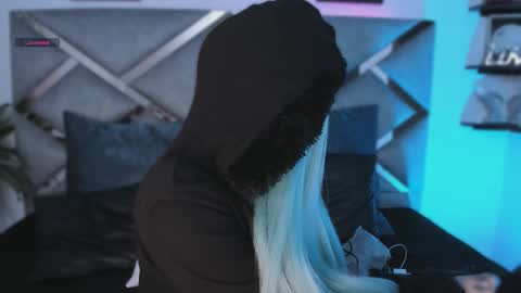 Keidy Monday to Saturday from 200 pm to 810pm  UTC-5 Colombia Time online show from January 5, 8:12 pm