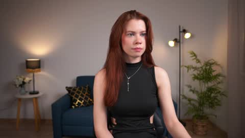 Snapshot of keira_knight chatting on January 7, 1:06 am keira_knight online show from January 7, 1:06 am