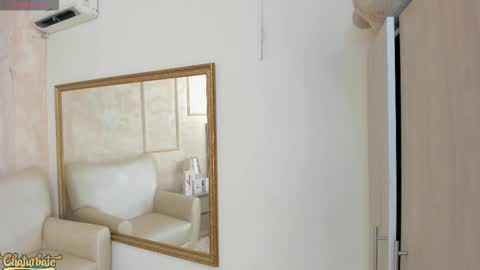 keirahartz online show from November 10, 4:04 am