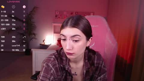 Snapshot of keke_pallmer chatting on September 20, 7:44 am Rina online show from September 20, 7:44 am