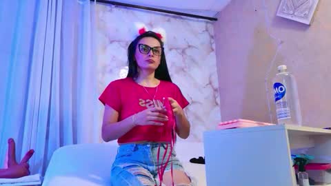 kelanymilf online show from March 3, 3:57 am