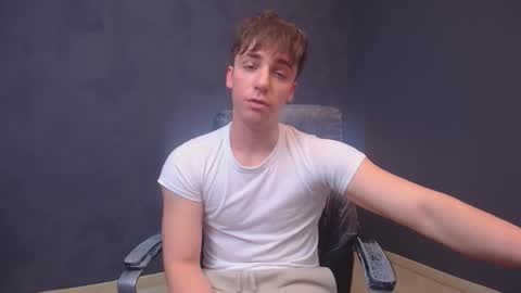 KellenWest online show from December 17, 11:17 am