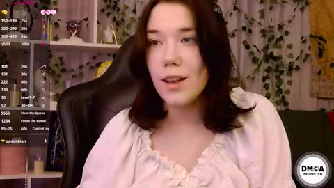 Kelly online show from February 26, 11:35 am