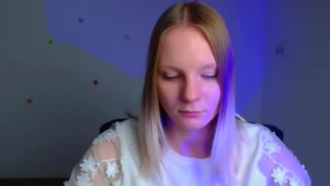 Snapshot of kelly_lly chatting on September 29, 12:04 pm Kelly online show from September 29, 12:04 pm