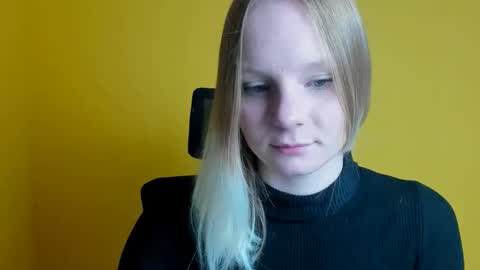 Snapshot of kelly_lly chatting on September 30, 5:12 pm Kelly online show from September 30, 5:12 pm