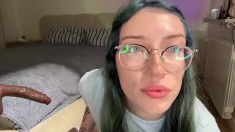Kelly online show from July 20, 8:21 pm