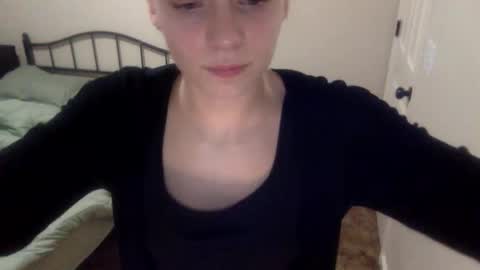 Kellycakez online show from February 7, 3:20 am