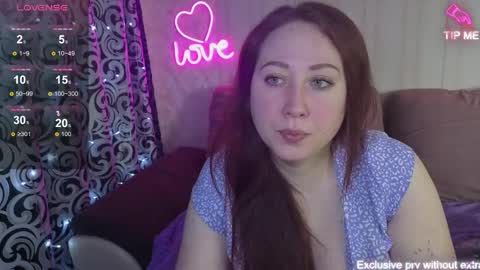 kellycrystall online show from March 22, 4:05 am