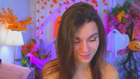 Snapshot of kellyjonsen chatting on October 19, 8:46 pm kellyjonsen online show from October 19, 8:46 pm