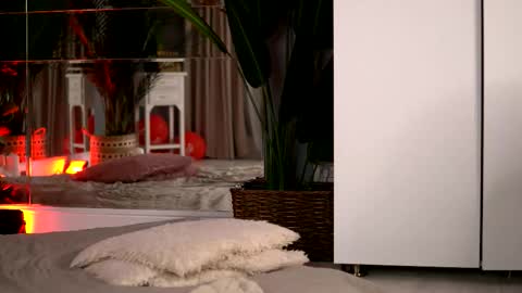 Denise online show from March 14, 3:43 am