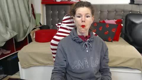 kelly online show from January 11, 5:24 am