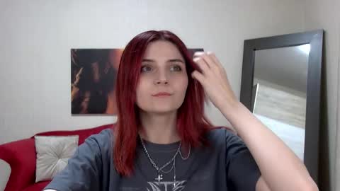 Kelly Stoneys online show from October 22, 5:47 pm