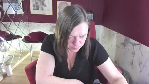 Snapshot of kellysuper chatting on October 9, 5:57 am Kelly online show from October 9, 5:57 am