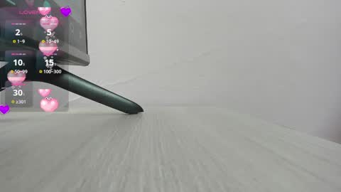    online show from April 20, 12:52 pm