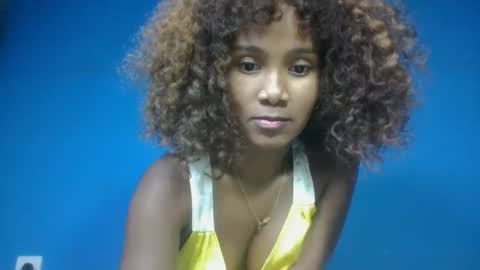 kelyhondra online show from March 16, 3:05 pm