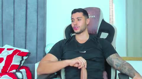 ken_mailik online show from October 3, 3:15 am