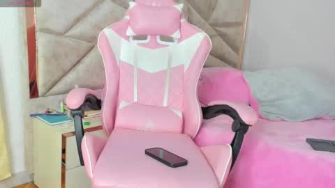 Snapshot of kendal_hot1 chatting on October 5, 10:50 pm Aleja3 online show from October 5, 10:50 pm