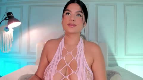   online show from November 3, 10:38 am