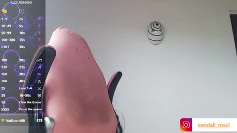 Snapshot of kendall_ros chatting on September 12, 5:04 pm kendall ross online show from September 12, 5:04 pm