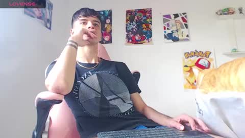 Snapshot of kendall_ros chatting on February 18, 4:25 pm kendall ross online show from February 18, 4:25 pm