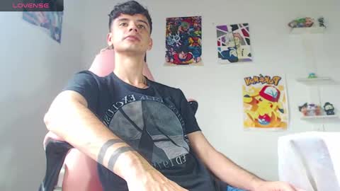 Snapshot of kendall_ros chatting on February 18, 7:30 pm kendall ross online show from February 18, 7:30 pm