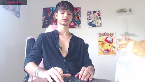 Snapshot of kendall_ros chatting on February 7, 3:41 pm kendall ross online show from February 7, 3:41 pm