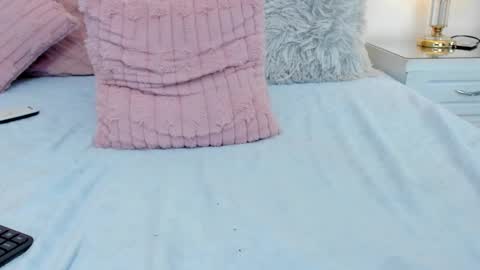 Kendal  online show from December 22, 9:21 pm