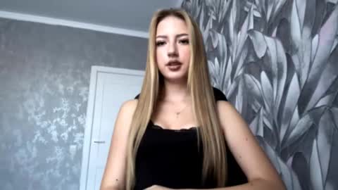 Snapshot of kendastuckmeyer chatting on October 17, 11:36 am Betty online show from October 17, 11:36 am