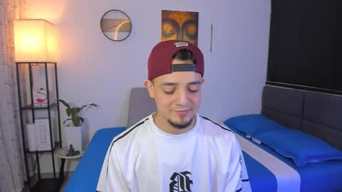 kendel_dimitri online show from June 4, 4:18 am