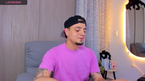 kendel_dimitri online show from October 24, 4:35 am