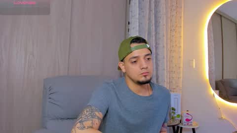 kendel_dimitri online show from November 7, 7:11 am