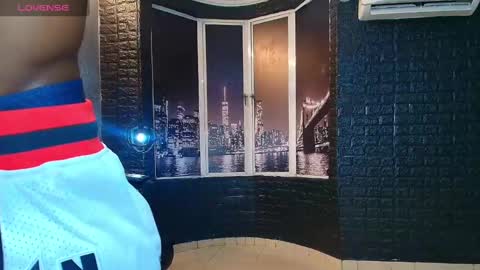 Kender online show from October 12, 8:10 pm