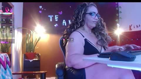 Snapshot of kendra_lust_69 chatting on September 25, 8:21 am kendra_lust_69 online show from September 25, 8:21 am