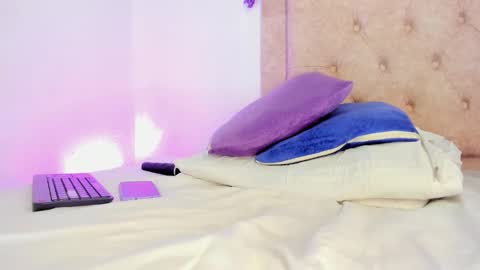 kendra  independent online show from February 25, 6:39 am